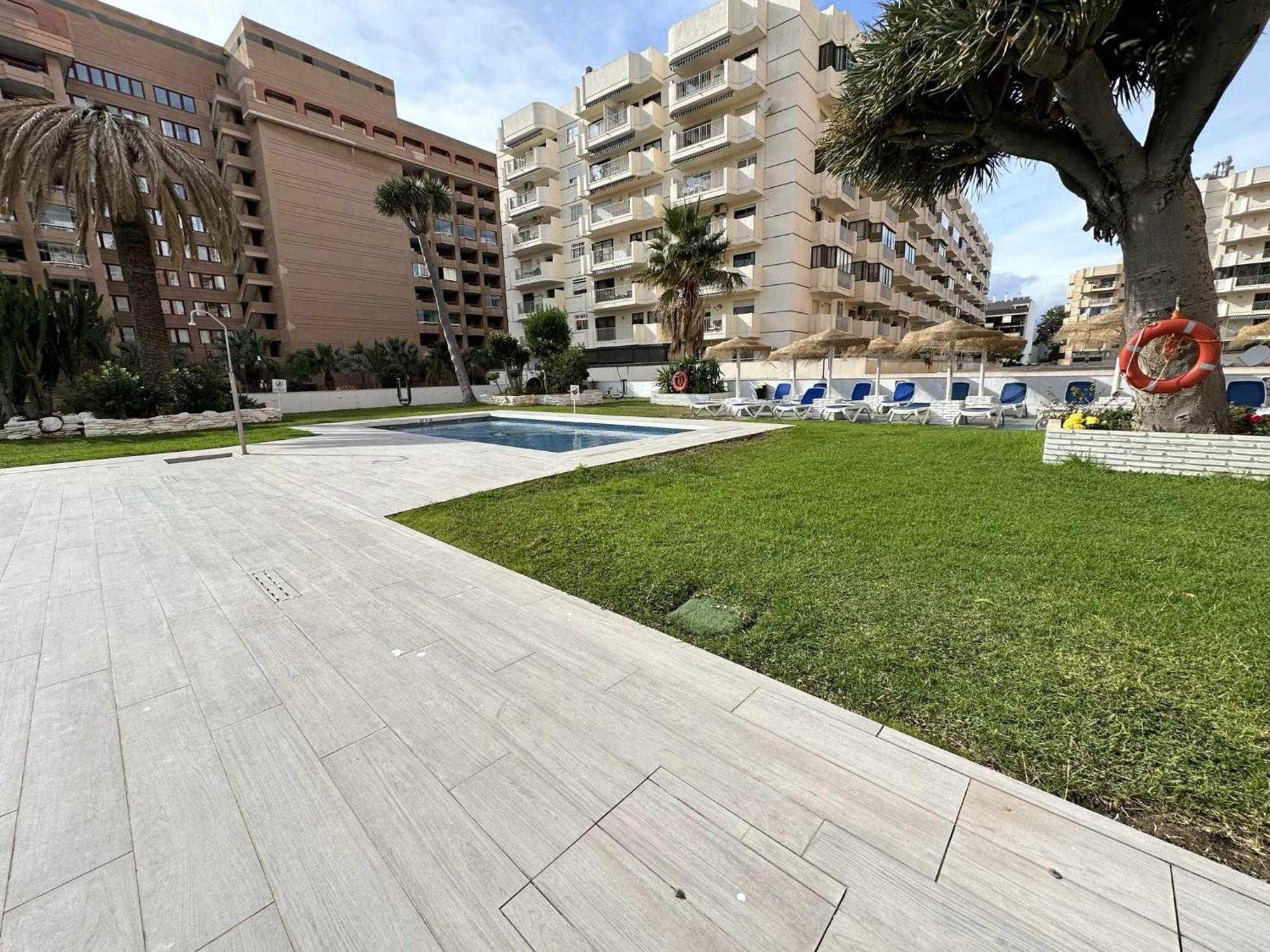 Estudio Pyr Privado Frente Al Puerto De Фуэнхирола Экстерьер фото