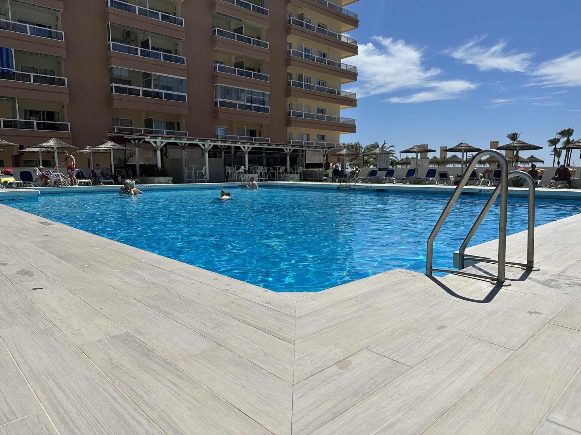 Estudio Pyr Privado Frente Al Puerto De Фуэнхирола Экстерьер фото